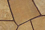 Песчаник бежево-коричневый с разводами рваный край, 20-25  мм