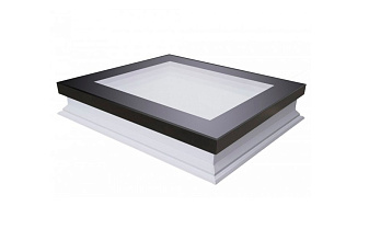 Окно для плоских крыш FAKRO DXF-D U6 без купола, 700*700 мм